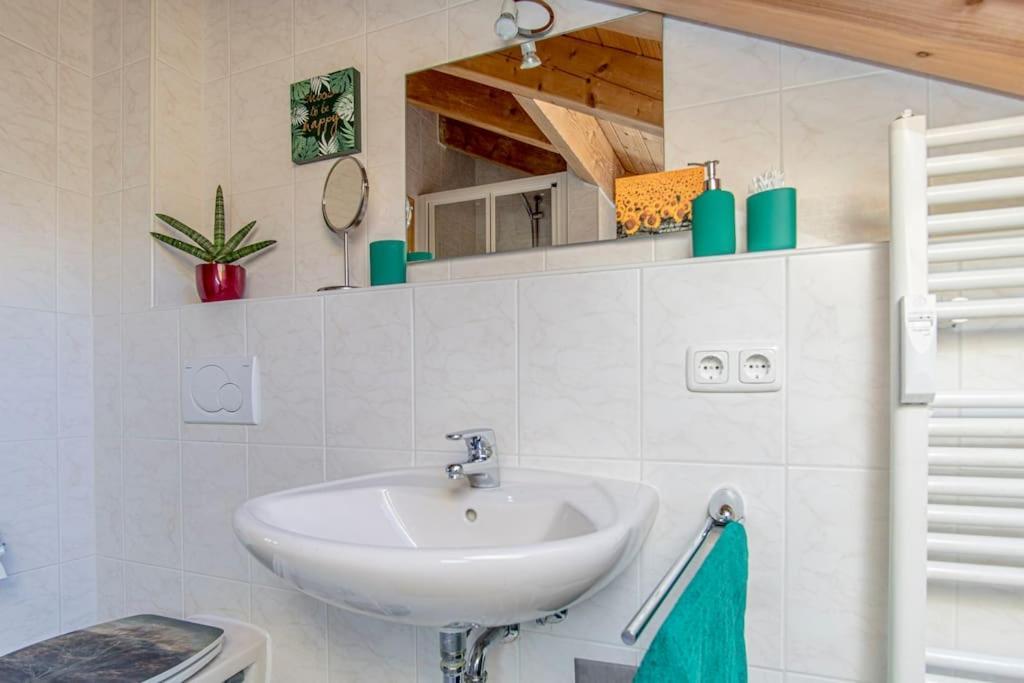 Luxury Living Near Weissensee +Balcony +Netflix Füssen Esterno foto