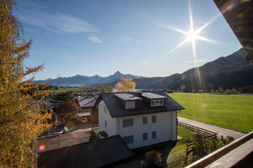 Luxury Living Near Weissensee +Balcony +Netflix Füssen Esterno foto