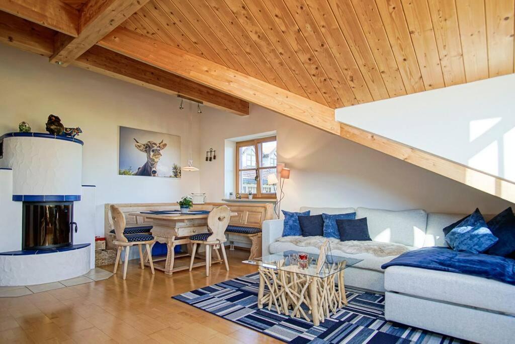 Luxury Living Near Weissensee +Balcony +Netflix Füssen Esterno foto